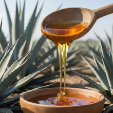 Cargar imagen en el visor de la galería, Jarabe de Agave Orgánico bajo índice glucémico con planta de agave – Yogi Super Foods