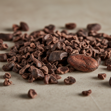 Cargar imagen en el visor de la galería, Nibs de cacao crudo orgánico guatemalteco – antioxidante natural – Yogi Super Foods