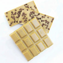 Cargar imagen en el visor de la galería, Barra de chocolate blanco golden milk vegano sin gluten – Yogi Super Foods Guatemala