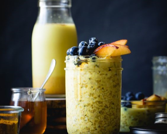 Golden milk overnight oats are an anti-inflammatory breakfast