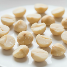 Load image into Gallery viewer, Macadamia Nuts
