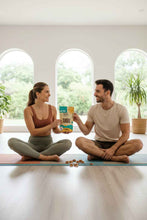 Cargar imagen en el visor de la galería, Nuez nogal orgánica entera grasas saludables premium sin agroquímicos Yogi Super Foods Guatemala
